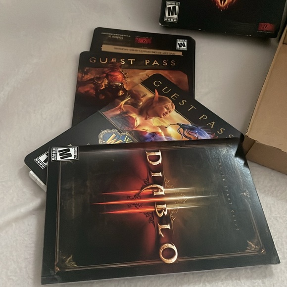 DIABLO 3 complete with Disc and Manual (PC/WIN Game DVD-ROM) - Picture 3 of 4